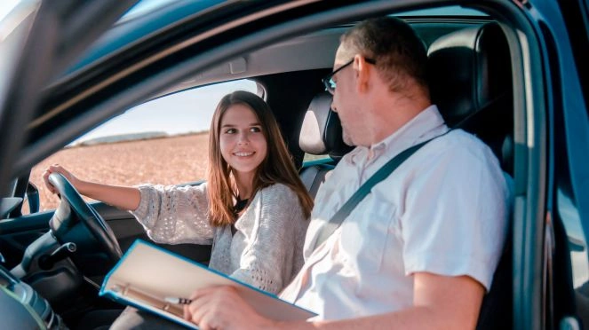 Refresher Driving Lessons for Adults